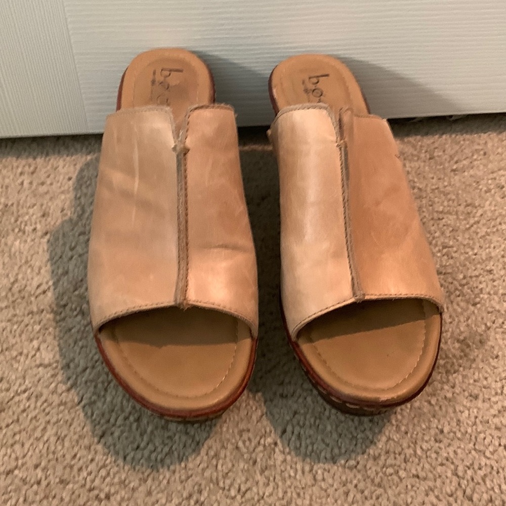 size 9 B.Ø.C brown, open toe wedges